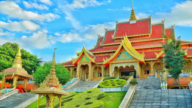 6 Things You Must Know Before Visiting Mengle Buddha Temple in Xishuangbanna (With Check-in Guide)