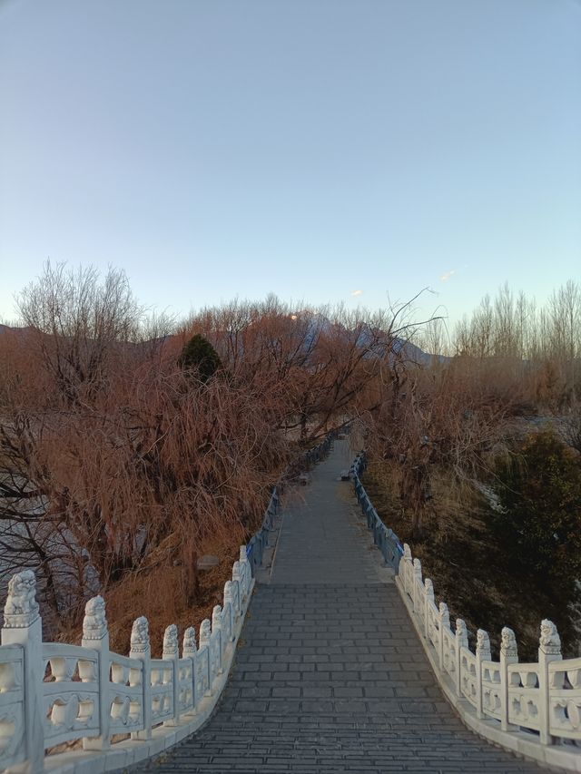 來麗江不知道幹嘛，就到清溪水庫走一走吧，這裡就是洱海的min