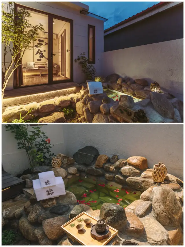 A two-bedroom private hot spring courtyard is suddenly available today, it's stunning