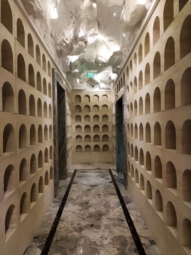 在英杰硬石藝術博物館裡欣賞大美天成的石畫藝術——