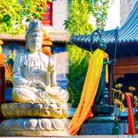 Xi'an | The Millennium Ancient Temple in the Bustling City District