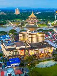 🌟 Kuching's Cozy Corner: The Waterfront Hotel Highlights 🏨✨
