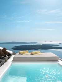 🌟 Santorini's Grace Hotel: A Gem on the Cliffs 🌅