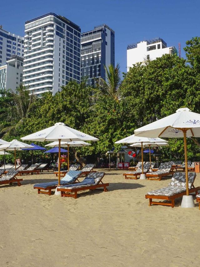 🌟🏖️ Nha Trang's Beachfront Bliss: Queen Ann Hotel 🌟