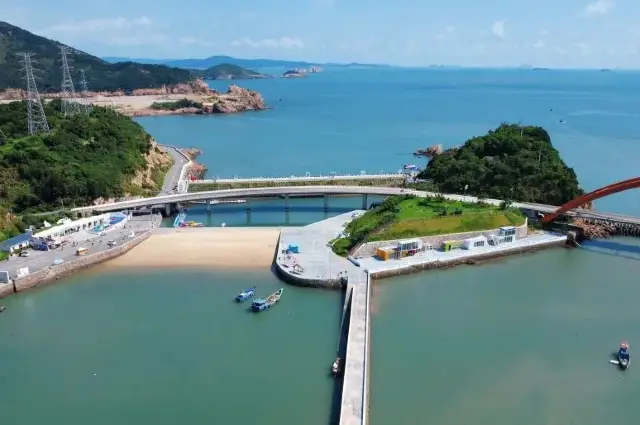 來洞頭小“洱海”吹海風