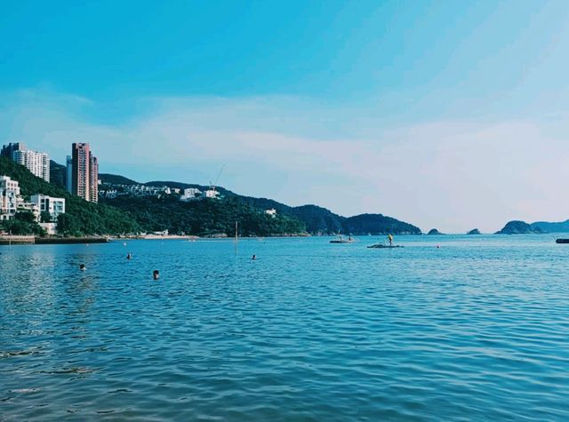 Repulse Bay: Magnificent Tranquility in Bustling World Repulse Bay: Magnificent Tranquility in Bustling World