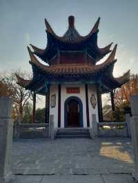 戲馬台