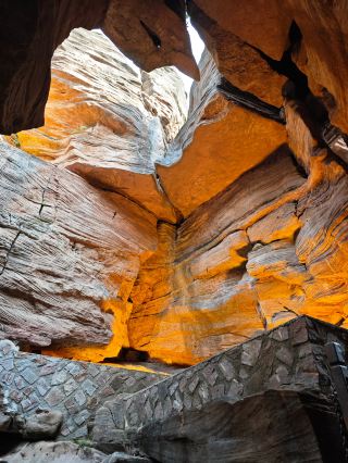 China's "Antelope Canyon" is located in Zhongjiang County, 80 km from Chengdu. 