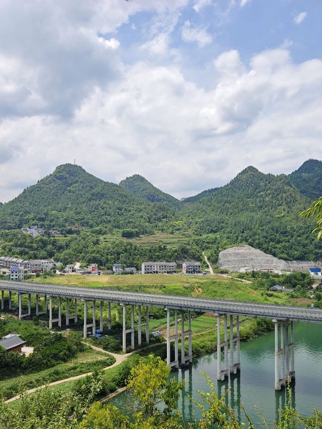 湘西土家族苗族自治州2日遊 冬日要去
