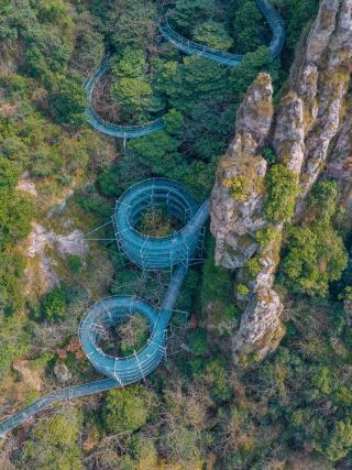 Anhui Wuhu Marenqifeng: A Wonderful Encounter Between Glass Bridges and Forests