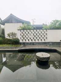 富春方外酒店，山水秘境中的度假天堂