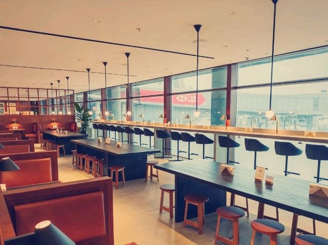 香港機場逸連堂The Bridge休息室：奢華新體驗
