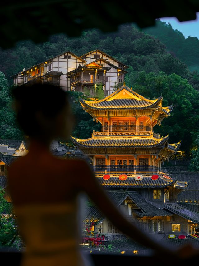 果然係《國家地理》推薦嘅寨子，夜景真係絕美