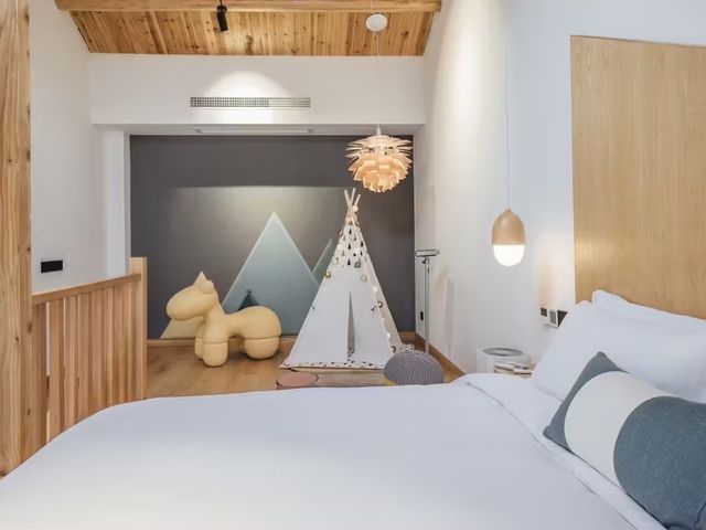 躺看青山、泡私湯!湖州這家民宿直接把鬆弛感拉滿 躺看青山、泡私湯!湖州這家民宿直接把鬆弛感拉滿