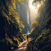 秘境瀑布徒步路線