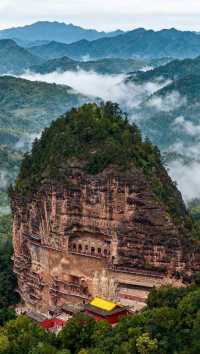 這不是山，是一座懸空的“東方雕塑陳列館