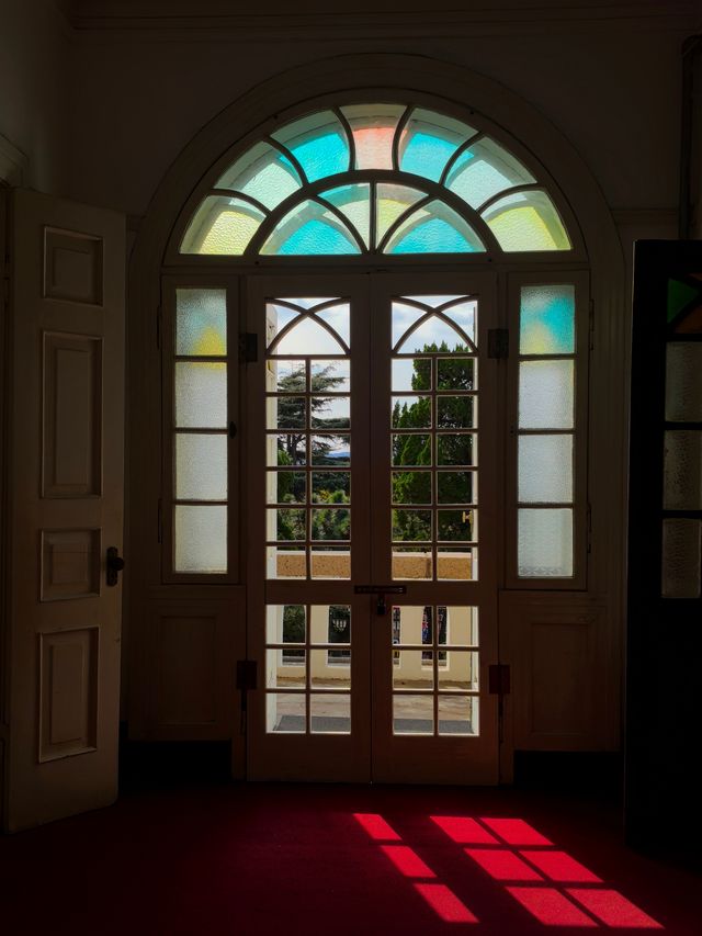 2025.11.17  八大關始建於20世紀30年代，以融合多國建築風格和四季分明的自然景觀而聞名。