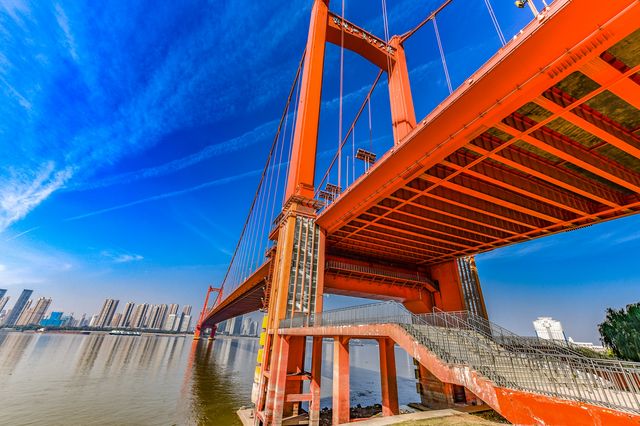 火遍全網的武漢鸚鵡洲長江大橋,打卡攻略來啦! 火遍全網的武漢鸚鵡洲長江大橋,打卡攻略來啦!