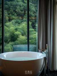 推窗見山｜山林房的泡湯慢時光