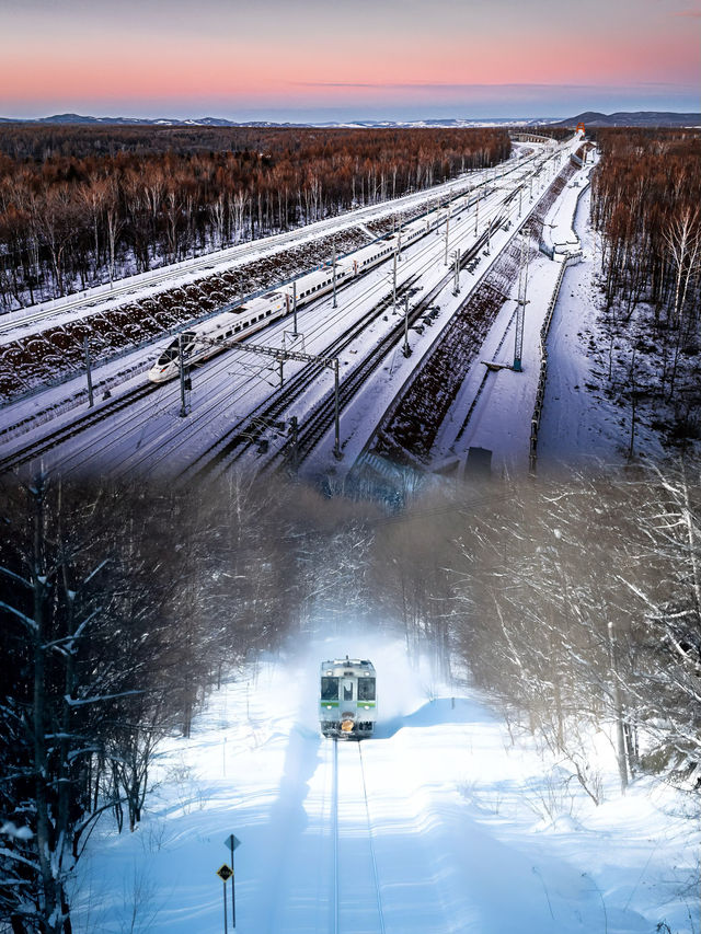 躺著穿越！開往冬天的火車9天8晚，住進移動的雪國宮殿
