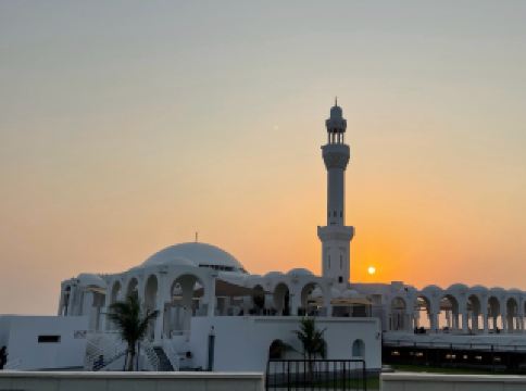 Jeddah Floating Mosque: A White Light on the Red Sea