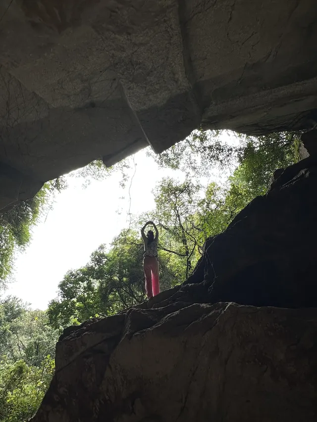 西樵山這個洞穴太好玩了吧!!(三刷) 西樵山這個洞穴太好玩了吧!!(三刷)