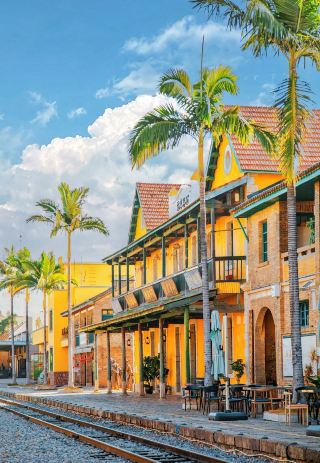 เป็นเมืองโบราณที่มีคนมาเที่ยวน้อยที่สุดในบรรดาเมืองโบราณที่ผมไปมาในปีนี้ สภาพสมบูรณ์ เข้าชมฟรี และเต็มไปด้วยอาคารเก่าแก่