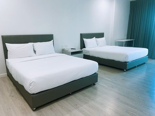 GRAND PA HOTEL & RESORT LAMPHUN 