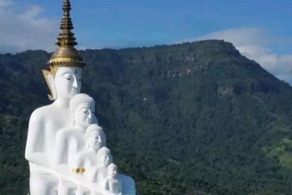 White Buddha hidden in the valley | Trip.com