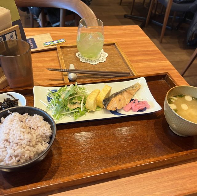 築地本願寺咖啡Tsumugi ☕️道地平價日式早餐
