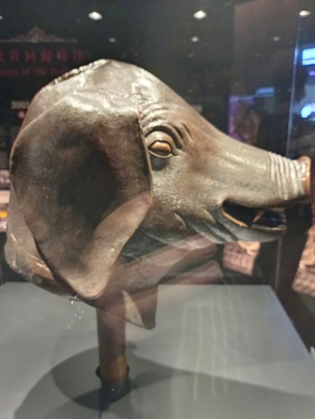 「盛世聚首 天寶芳華：圓明園獸首暨文物」國寶珍品展。