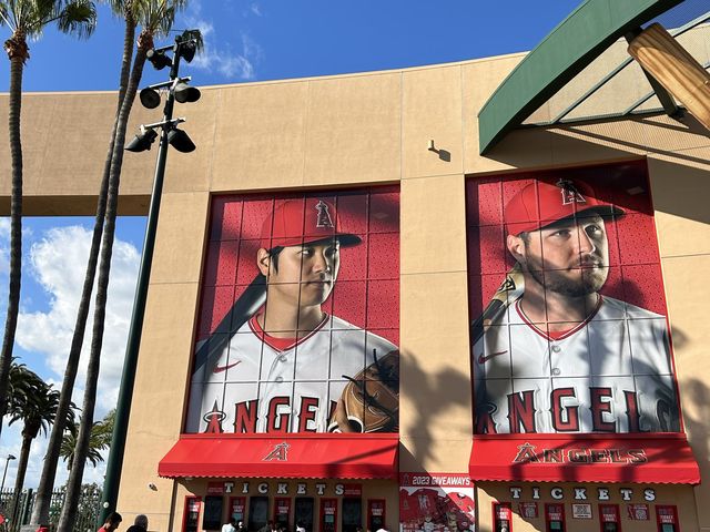 大谷翔平の活躍を目に焼き付ける、エンゼルススタジアム