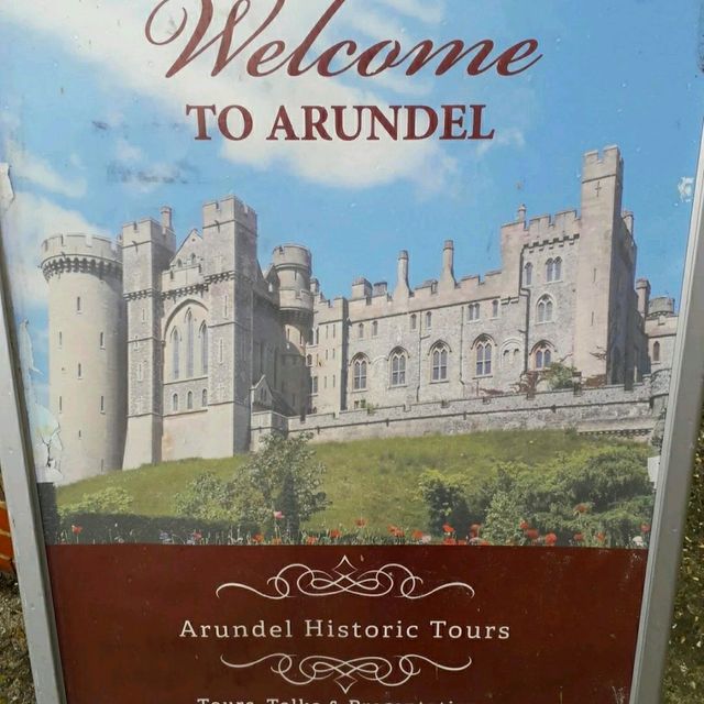 ARUNDEL CASTLE - STUNNING GOTHIC STYLE CASTLE!