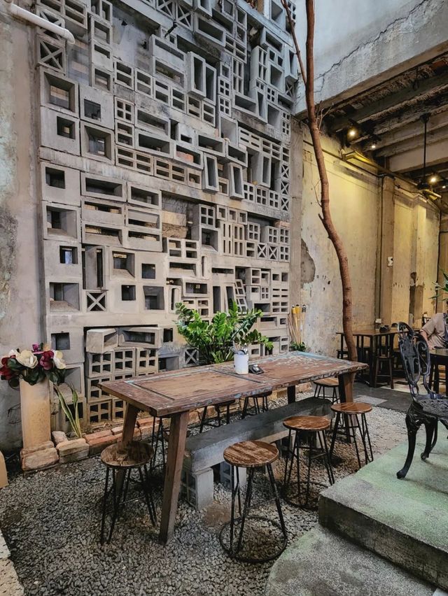 Insta-Worthy Cafe In Kuala Lumpur🇲🇾