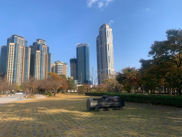 부산 수영 강변을 따라 걷기 좋은, APEC 나루공원