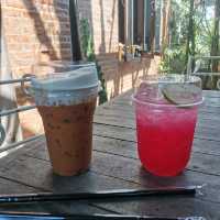ร้าน  byใบ  คาเฟ่ลับในปราจีนบุรี