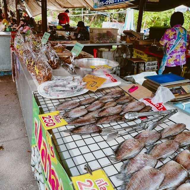 หนาวนี้ เดินหาของกิน ที่ตลาดน้ำบางน้ำผึ้ง 