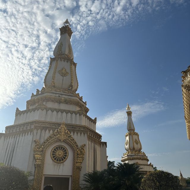 พระมหาเจดีย์ชัยมงคล จังหวัดร้อยเอ็ด