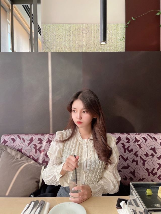 압구정에 위치한 5성급 호텔‘안다즈’_애프터눈티세트