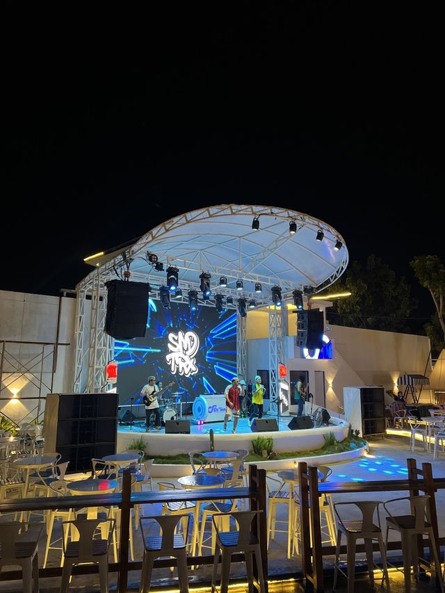 🌟 De'Sands: Santorini in Batam! 🏝️