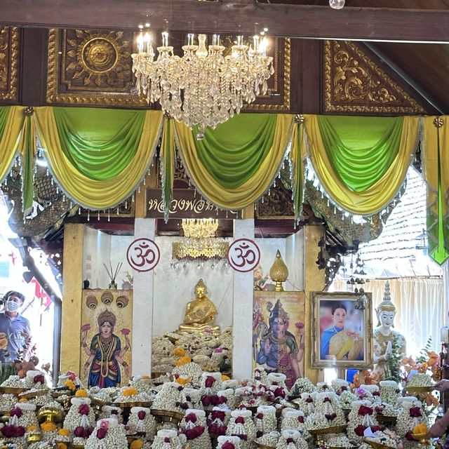 ไหว้พระขอพร หลวงพ่อทันใจ วัดพระธาตุดอยคำ