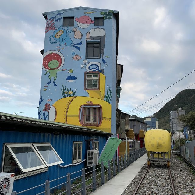 乘坐河豚型自行車，悠閑欣賞台灣美景