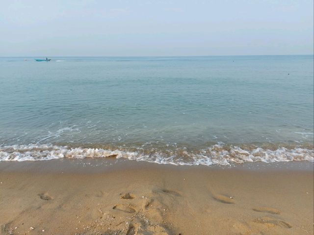 หาดจอมเทียน ทะเลสวย น้ำใส