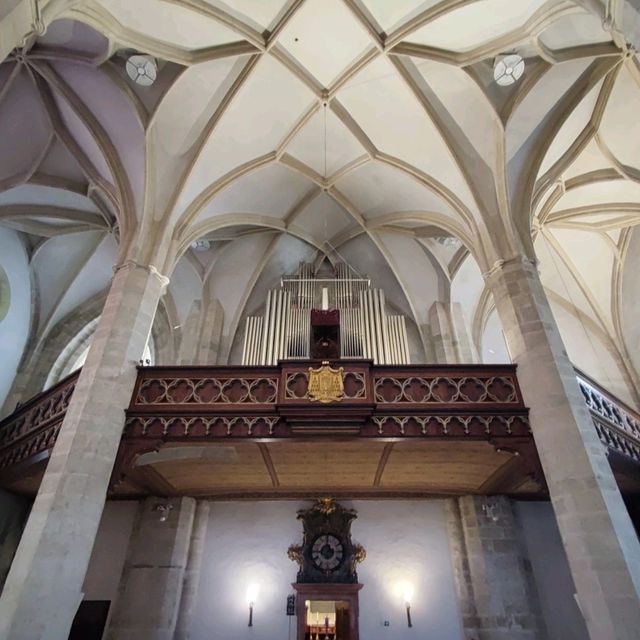 And Neolog Synagogue Memorial 