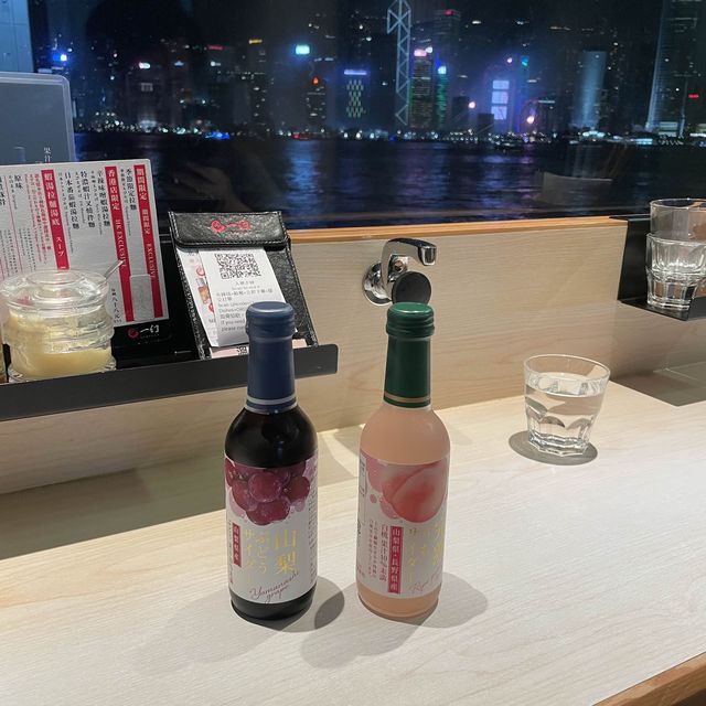 香港尖沙咀｜維港夜景配一幻濃蝦湯拉麵🍜