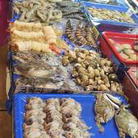 Awesome seafood market