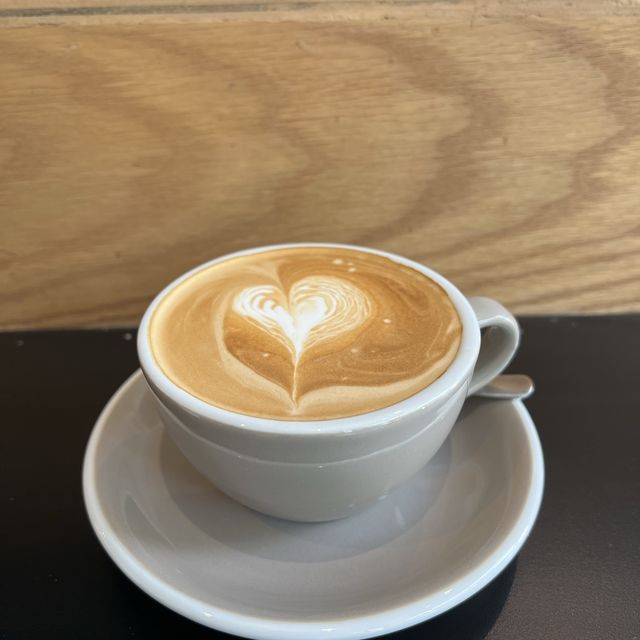 코지하고 모던한 방콕의 감성카페, Coffee Context
