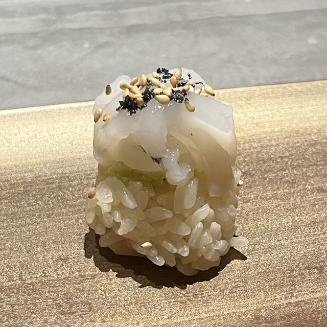 【大阪・肥後橋】季節と気候にこだわるお鮨と和食「鮨場 七十二候」