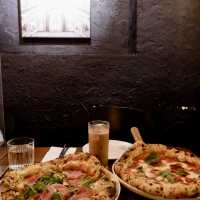 排名最高的Pizza名店，食物不算驚艷，但環境真一般  