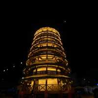 MENARA CONDONG TELUK INTAN